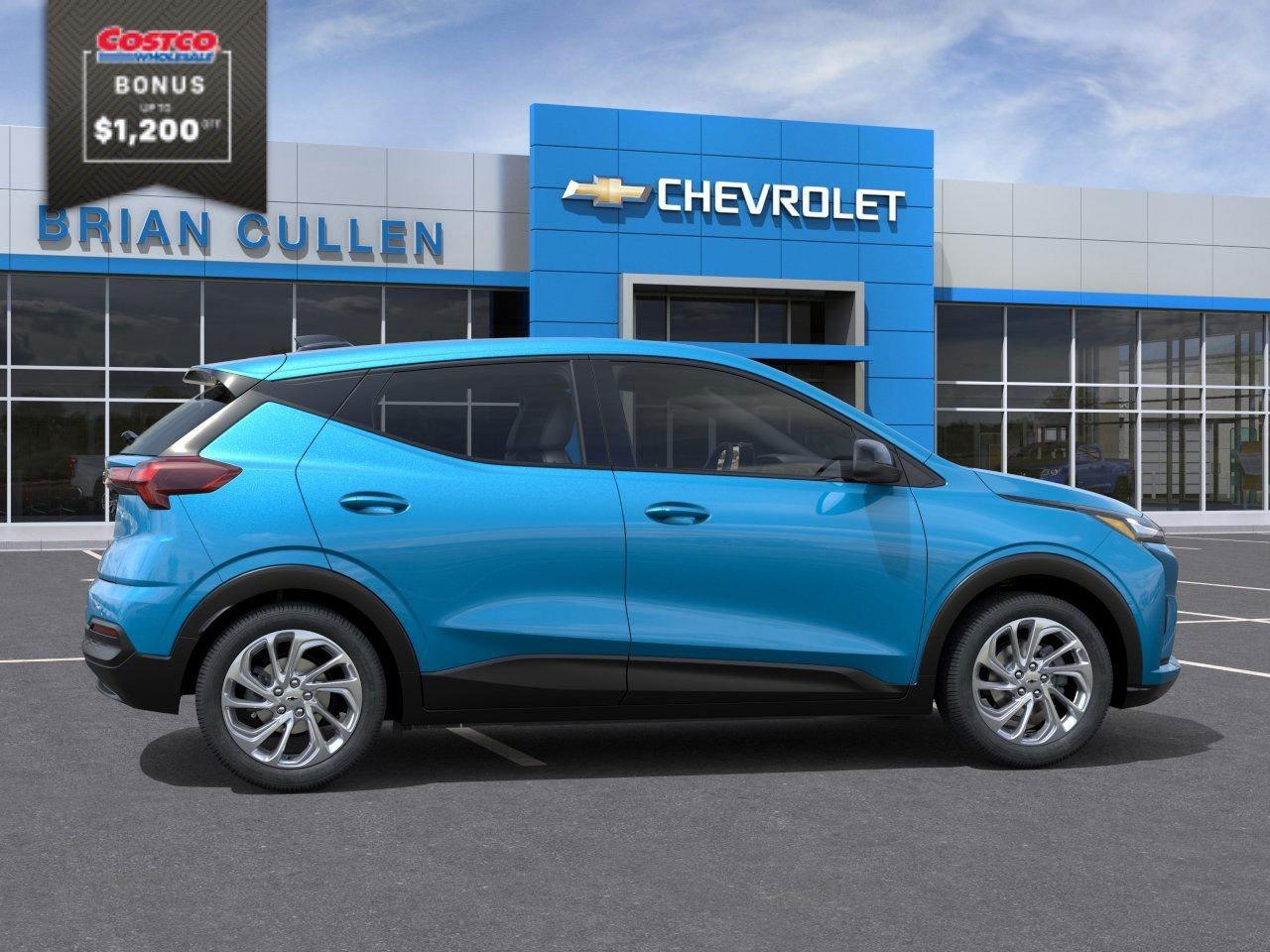 2027 Chevrolet Bolt LT FWD 4dr LT Photo4