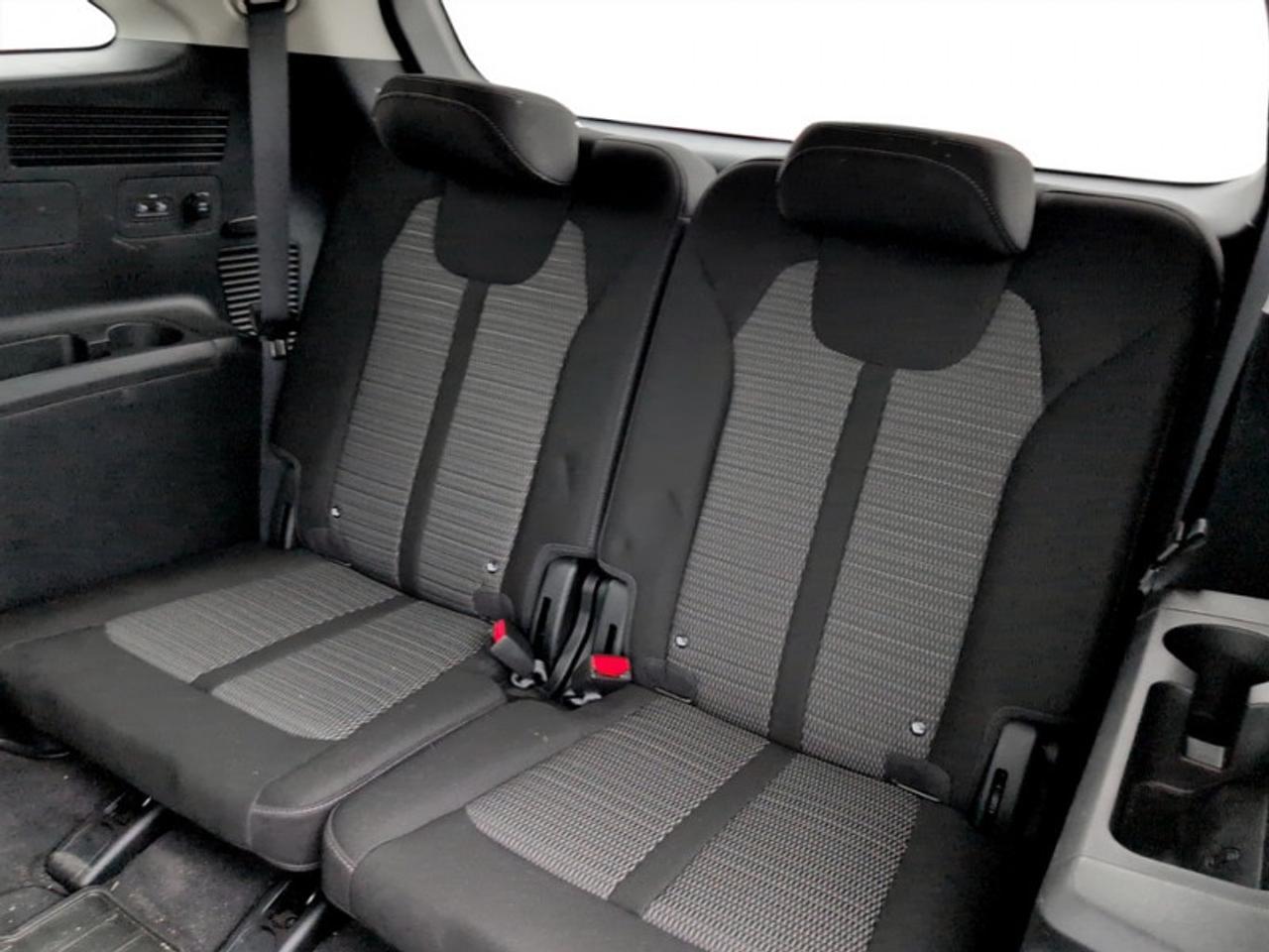 2025 Kia Sorento LX Photo