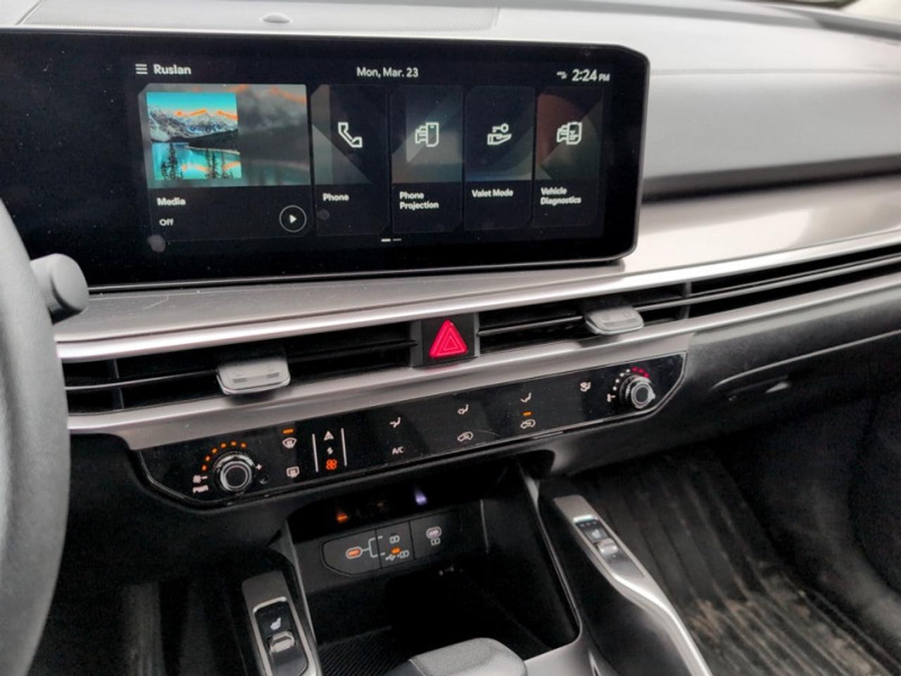 2025 Kia Sorento LX Photo