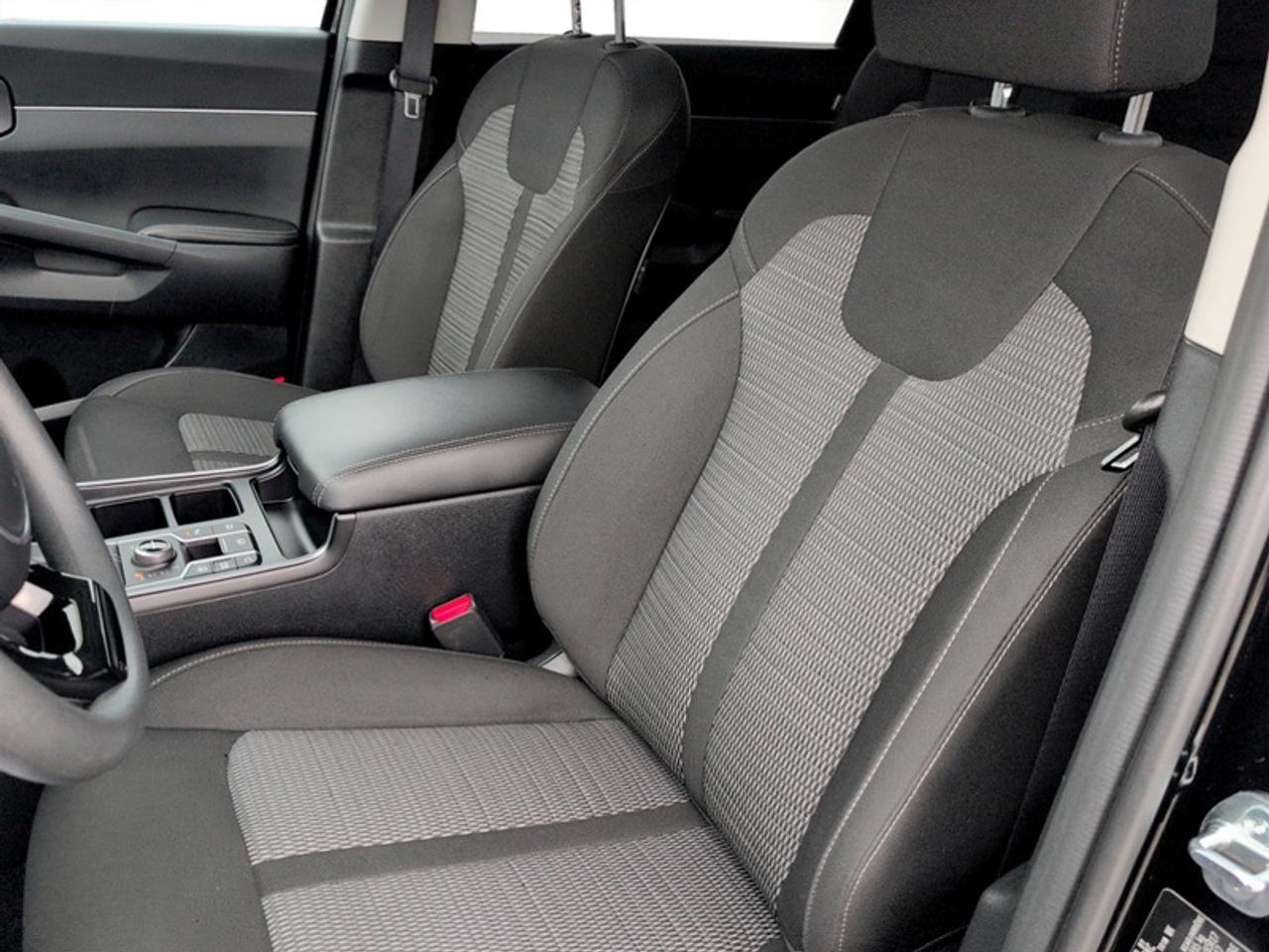 2025 Kia Sorento LX  **7-PASSENGER - APPLE CARPLAY** Photo