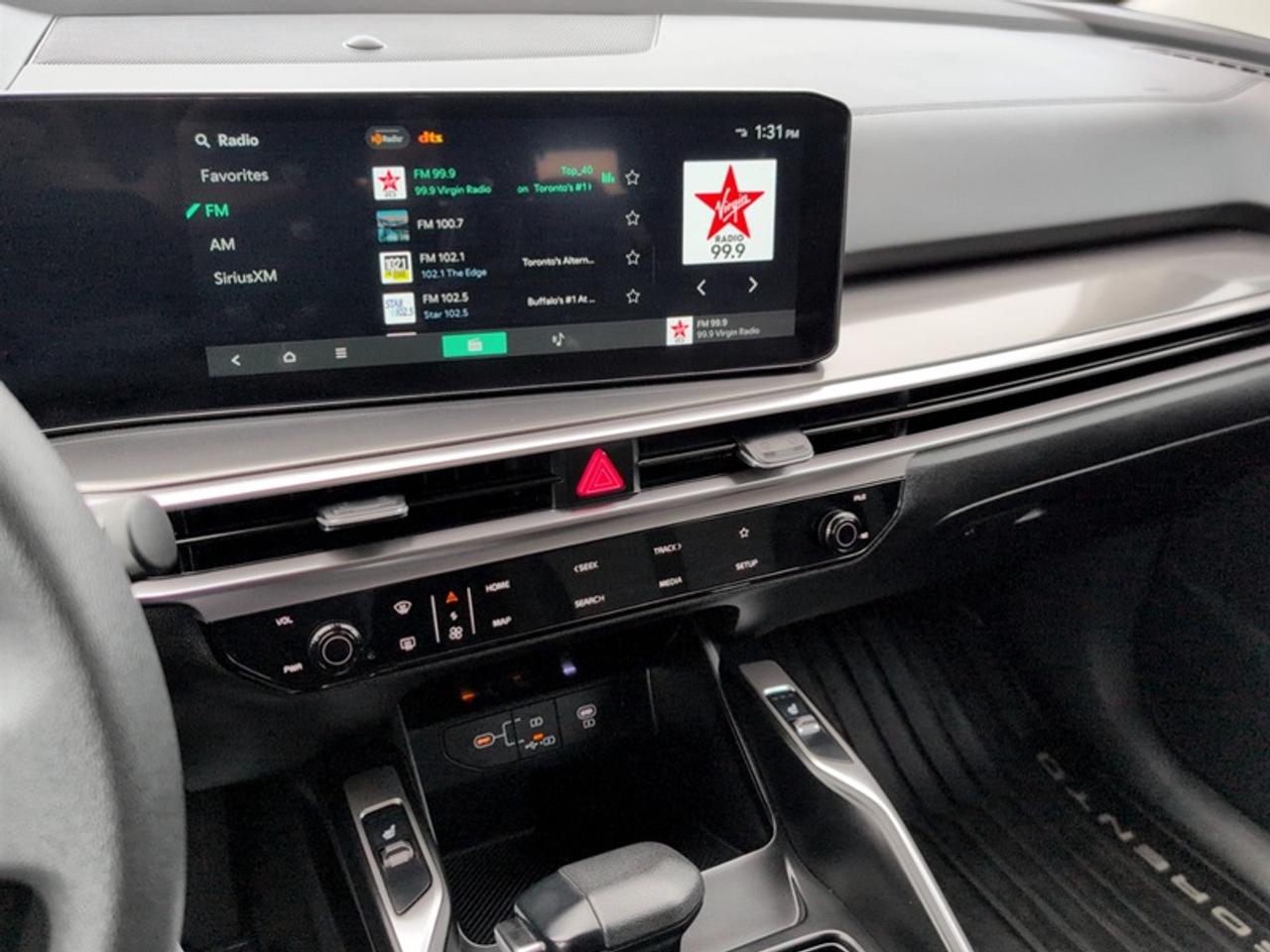 2025 Kia Sorento LX  **7-PASSENGER - APPLE CARPLAY** Photo