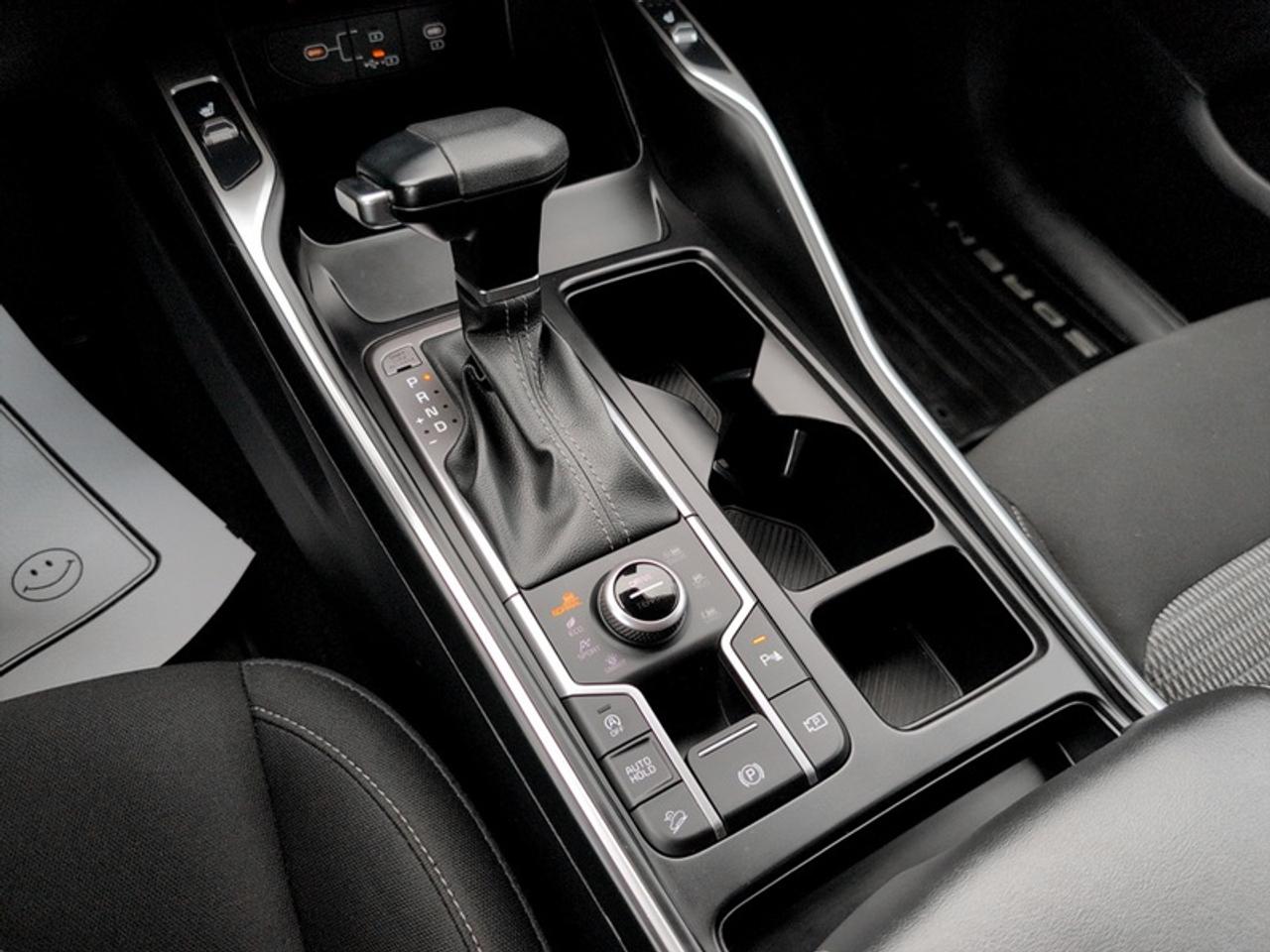 2025 Kia Sorento LX  **7-PASSENGER - APPLE CARPLAY** Photo