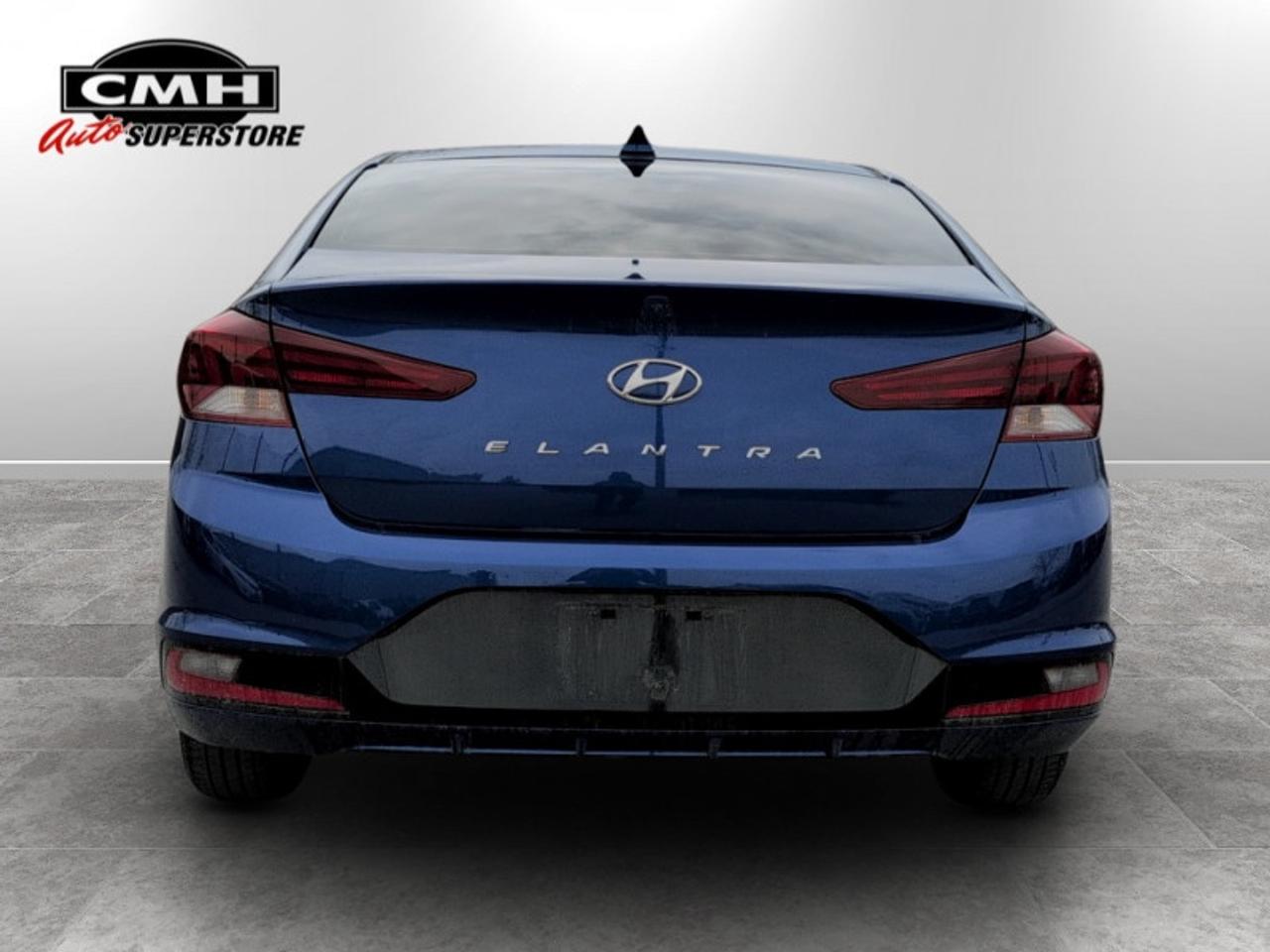 2019 Hyundai Elantra Preferred Photo