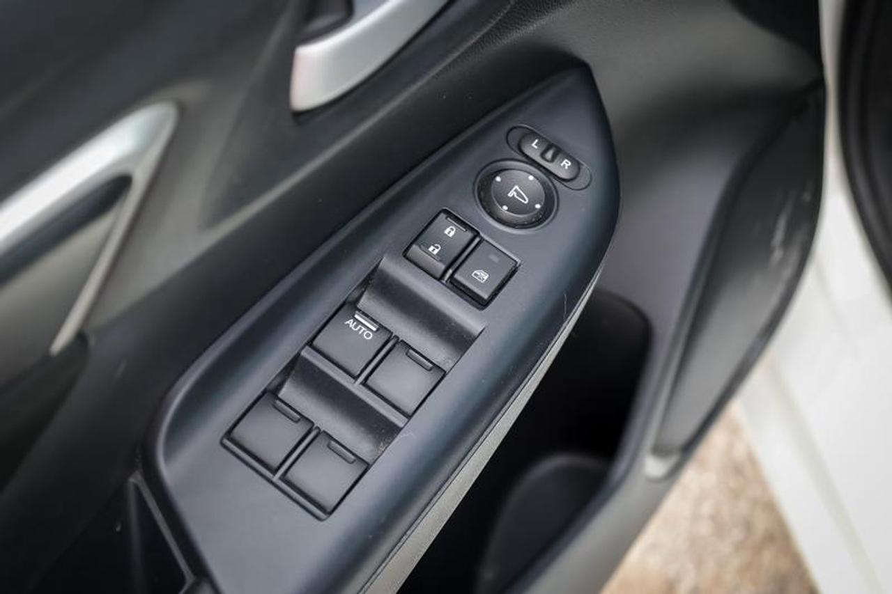 2017 Honda Fit LX  - Bluetooth -  Heated Seats - $52.13 /Wk Photo