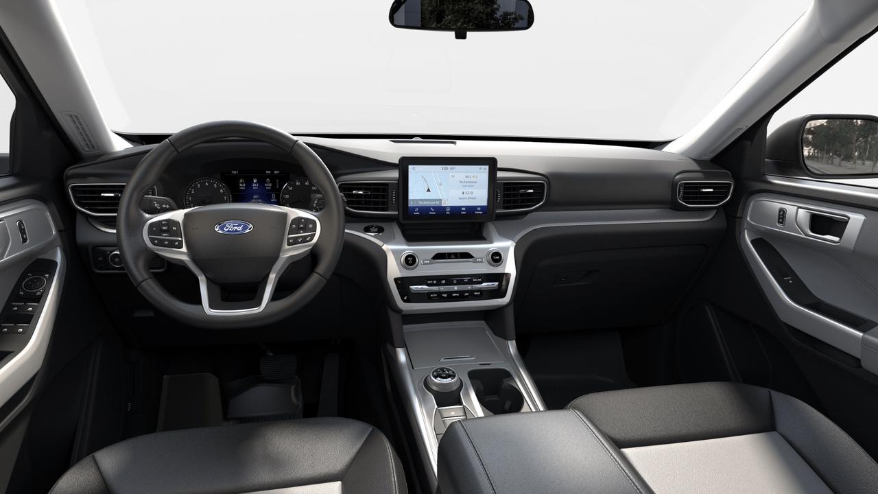 2023 Ford Explorer XLT Photo4