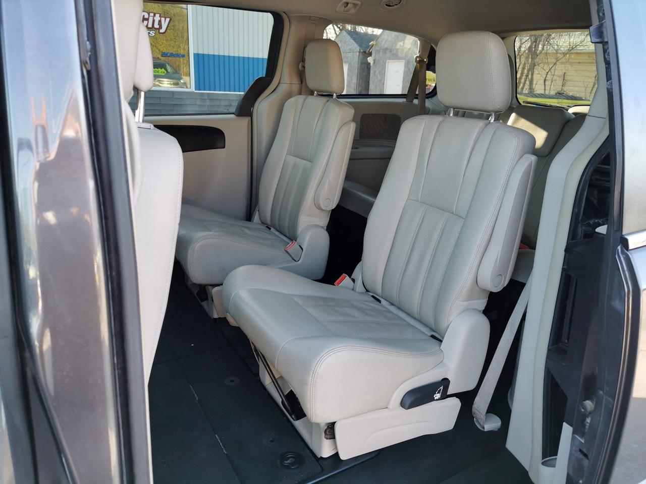 2017 Dodge Grand Caravan CREW LEATHER Photo