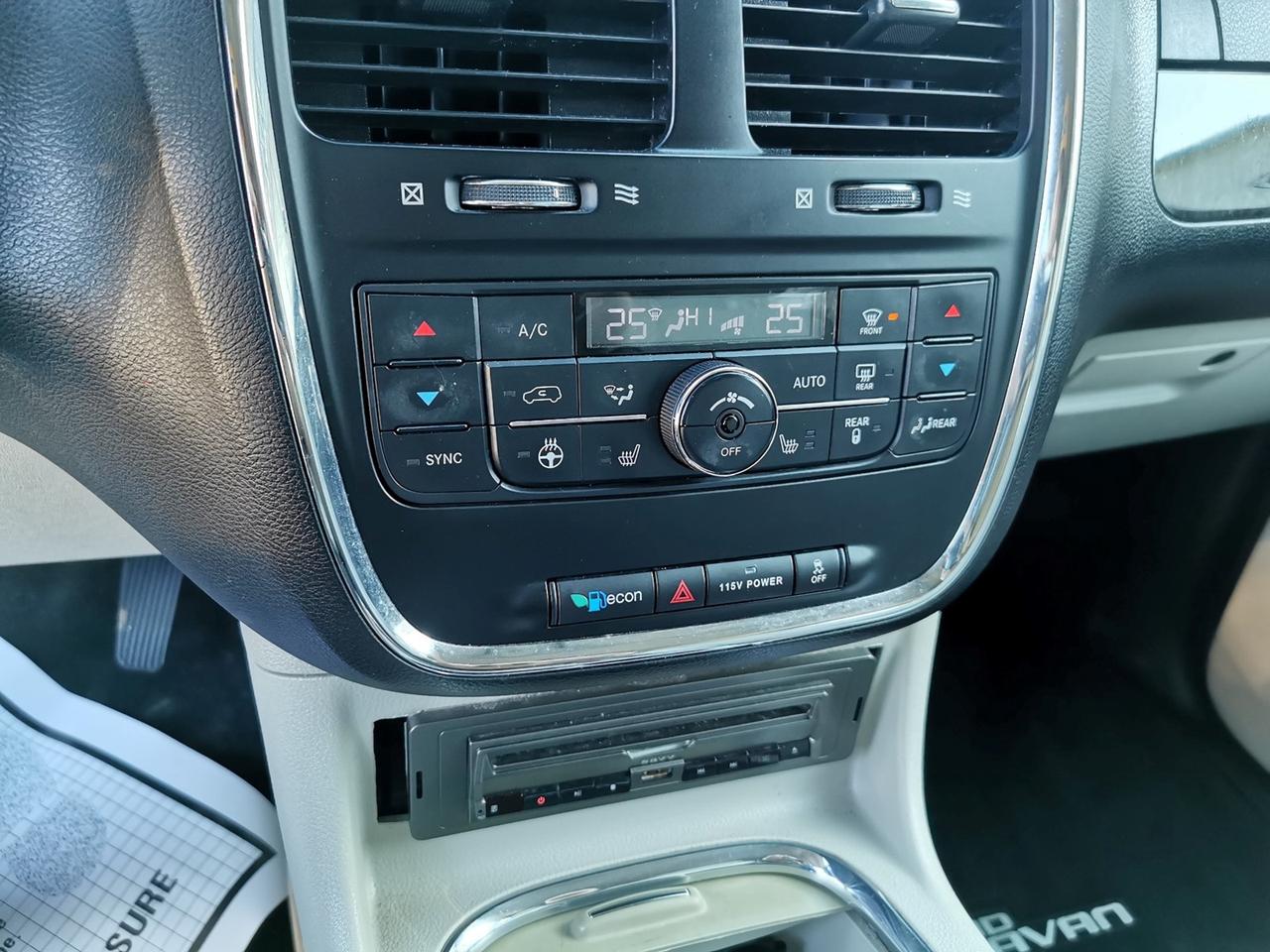 2017 Dodge Grand Caravan CREW LEATHER Photo