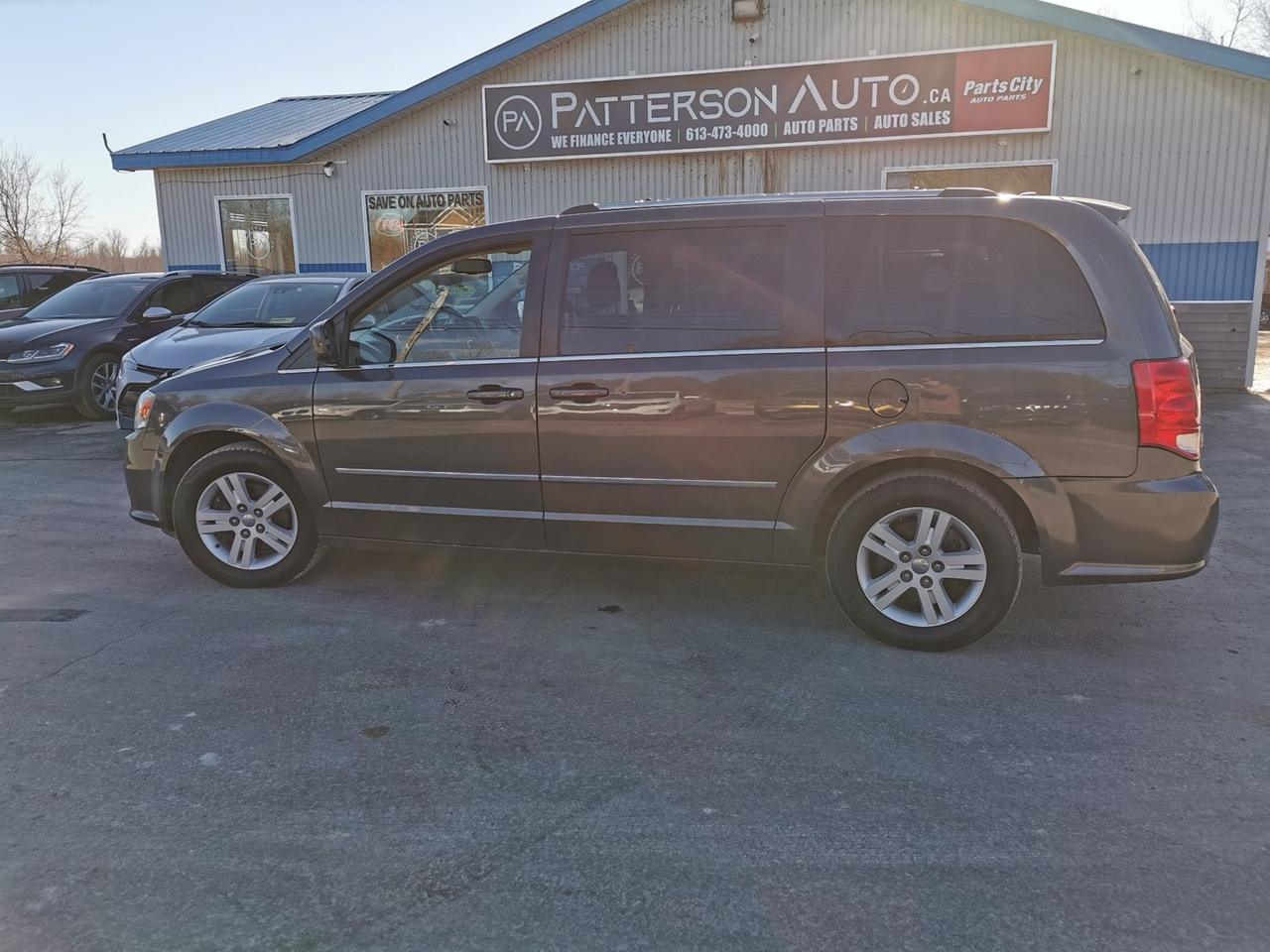 2017 Dodge Grand Caravan CREW LEATHER Photo