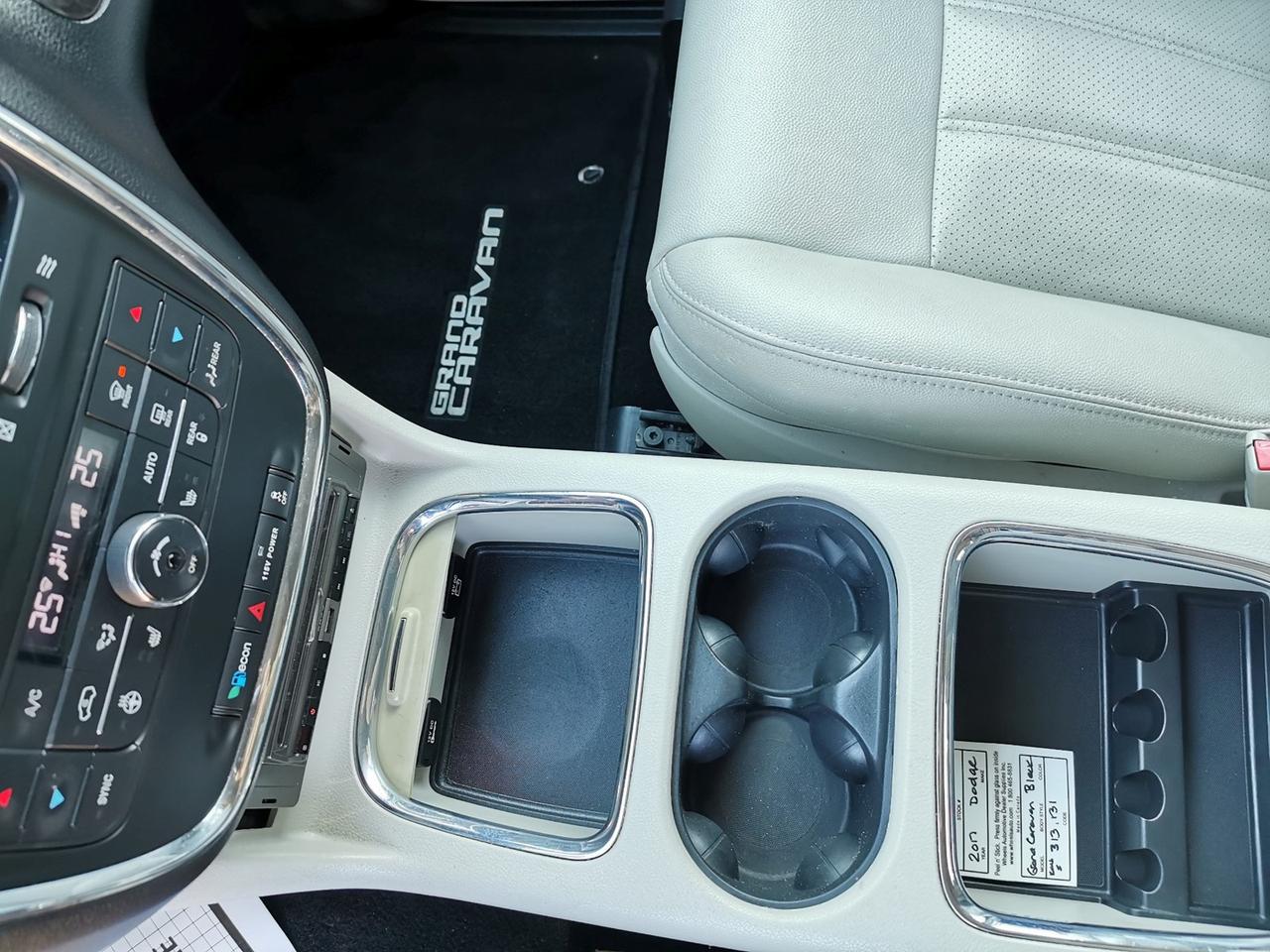 2017 Dodge Grand Caravan CREW LEATHER Photo