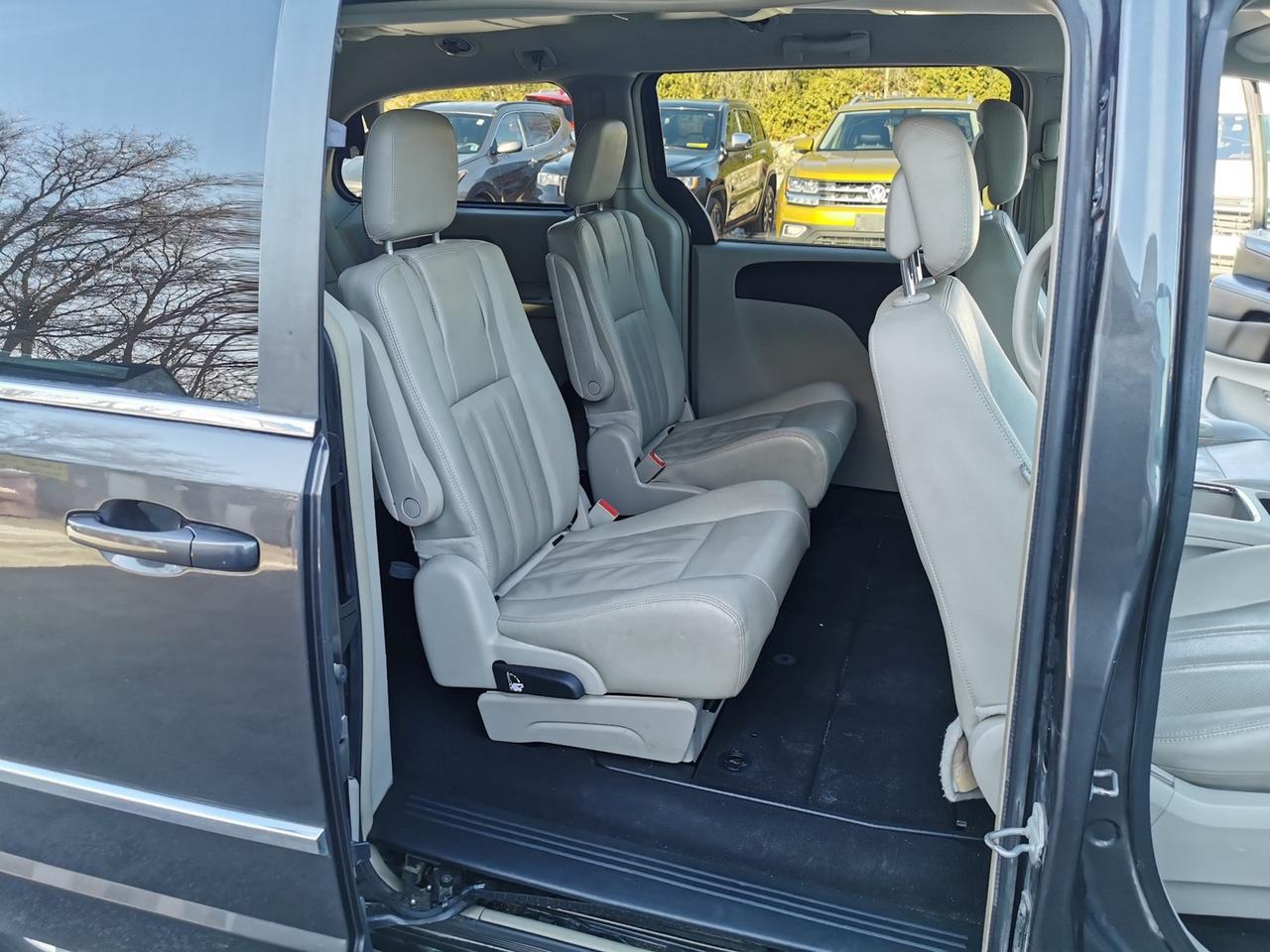 2017 Dodge Grand Caravan CREW LEATHER Photo