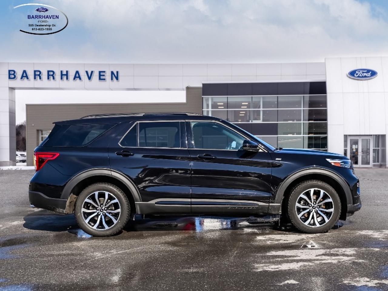 2023 Ford Explorer ST-Line Photo