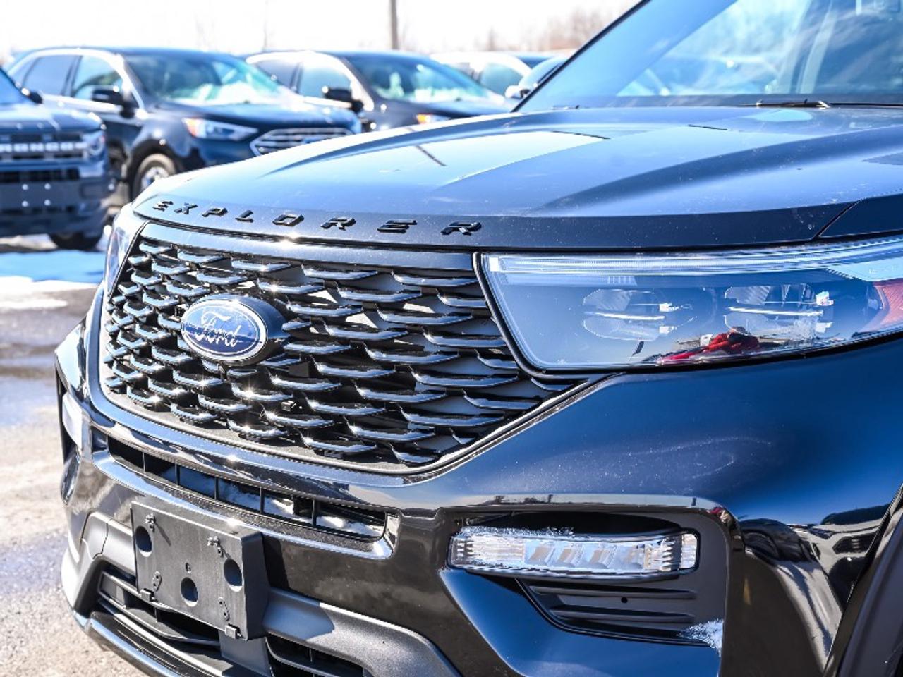 2023 Ford Explorer ST-Line Photo