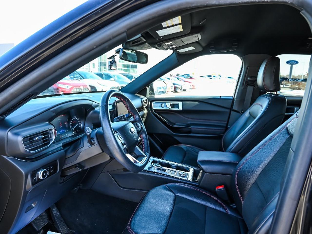 2023 Ford Explorer ST-Line Photo