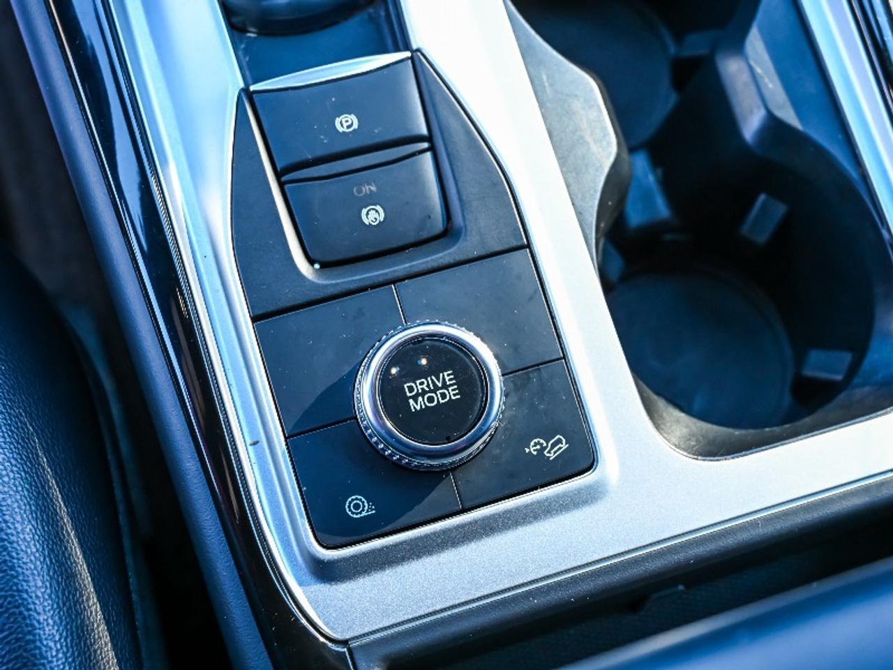 2023 Ford Explorer ST-Line Photo