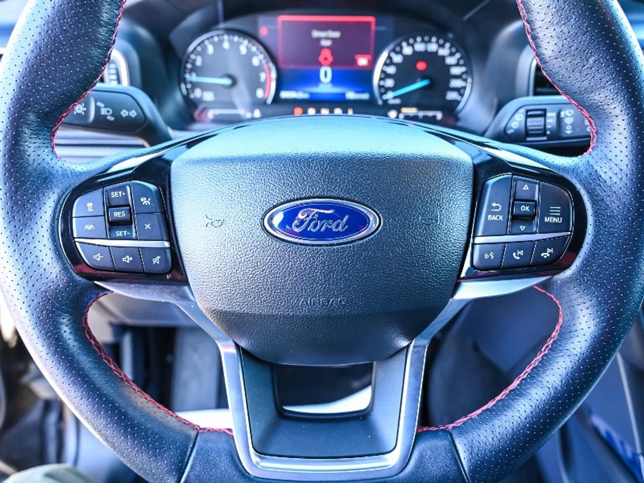 2023 Ford Explorer ST-Line Photo