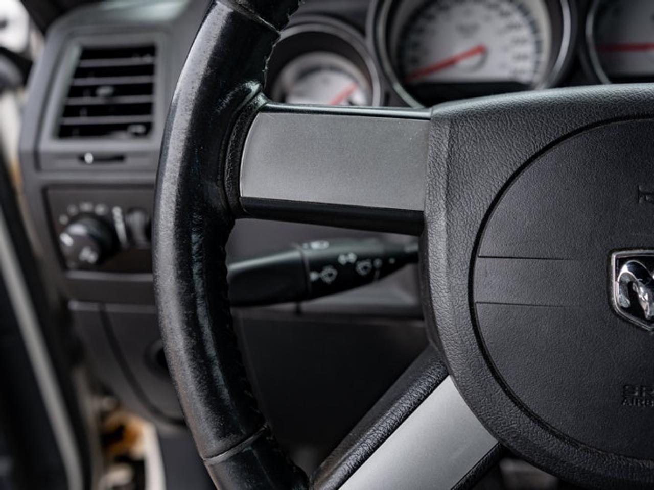 2009 Dodge Challenger R/T Photo