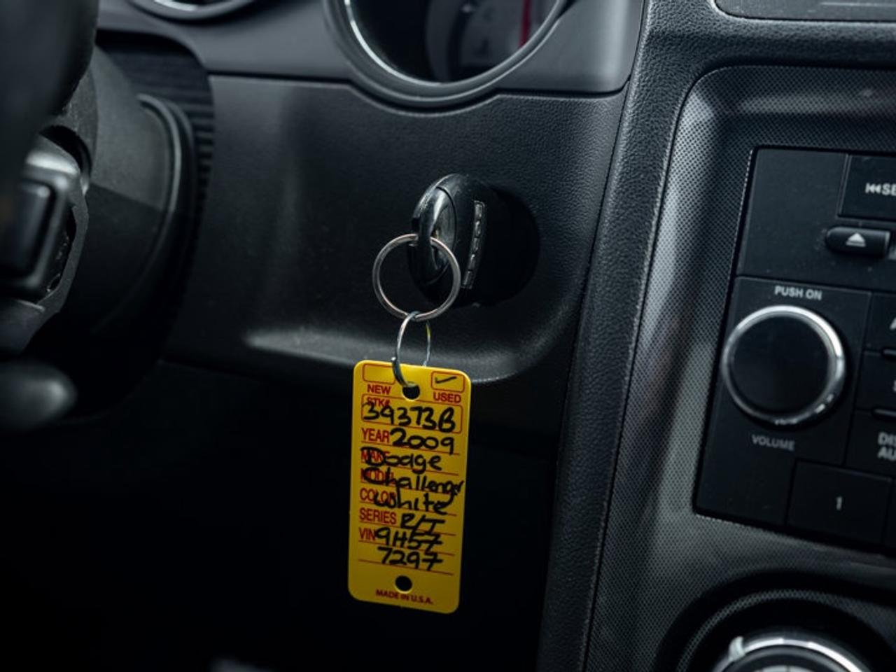 2009 Dodge Challenger R/T Photo