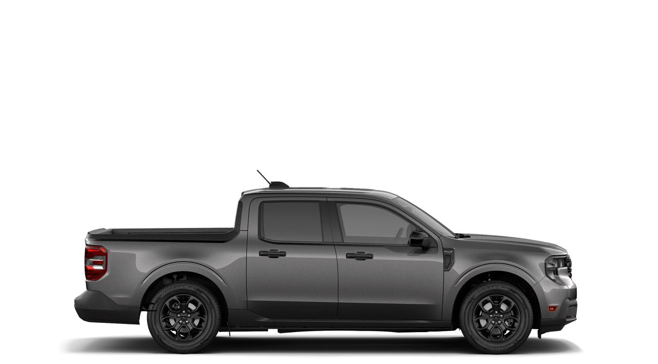 2026 Ford Maverick SUPERCREW XLT Photo4