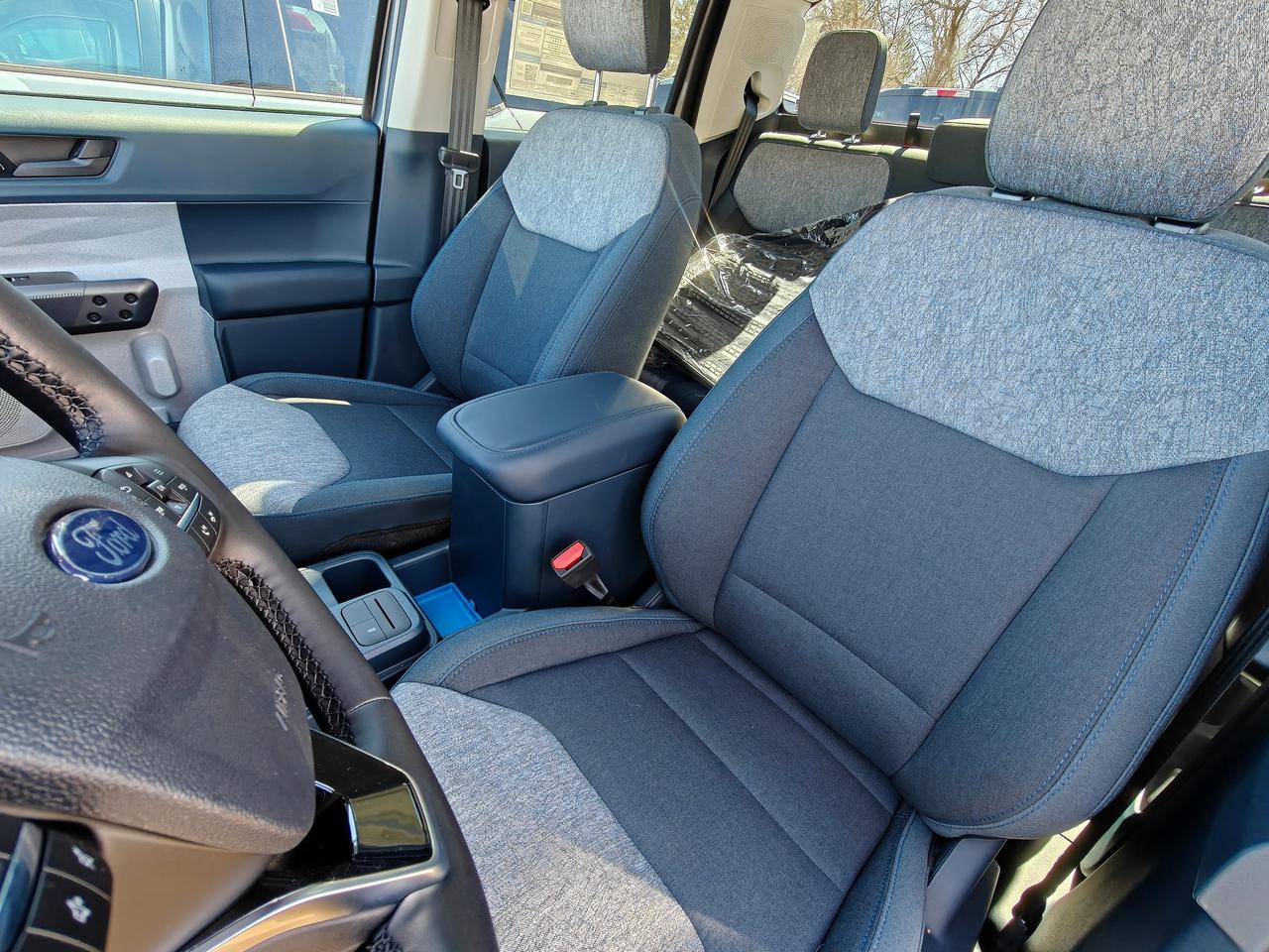 2026 Ford Maverick SUPERCREW XLT Photo4