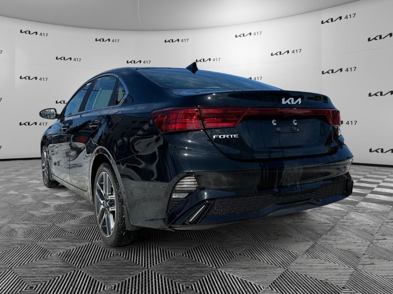 2024 Kia Forte EX Premium IVT Photo2