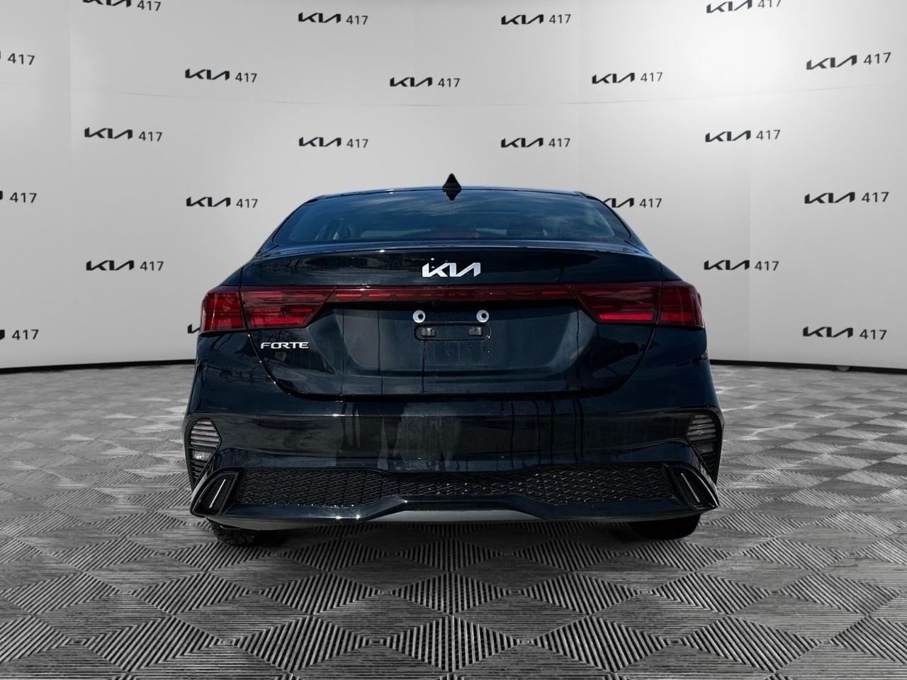 2024 Kia Forte EX Premium IVT Photo