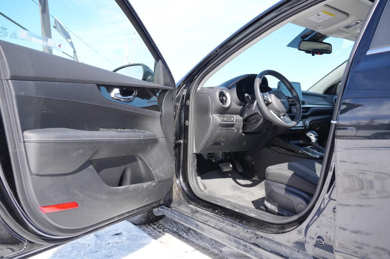 2024 Kia Forte EX Premium IVT Photo