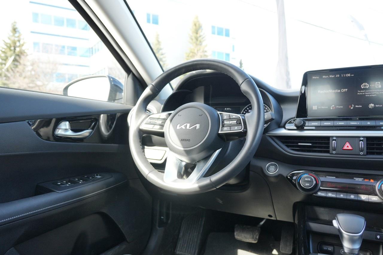 2024 Kia Forte EX Premium IVT Photo
