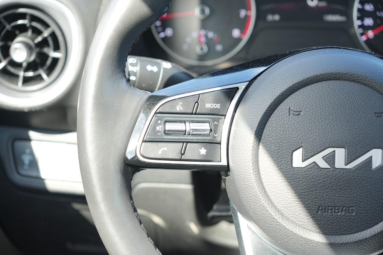 2024 Kia Forte EX Premium IVT Photo