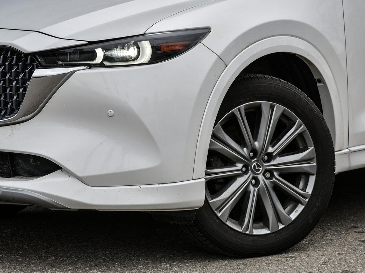 2024 Mazda CX-5 Signature AWD Photo