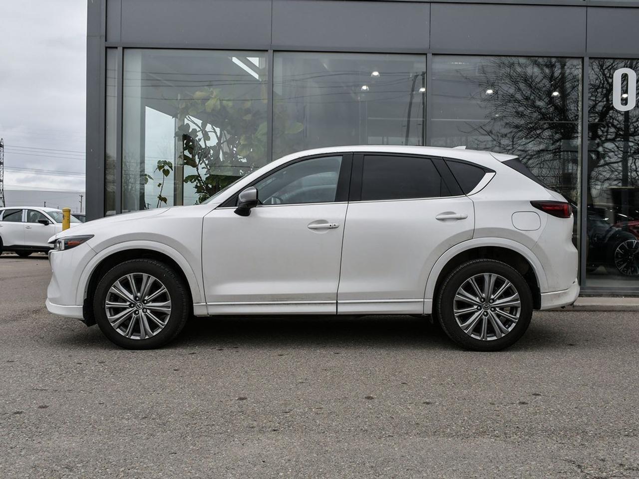 2024 Mazda CX-5 Signature AWD Photo4