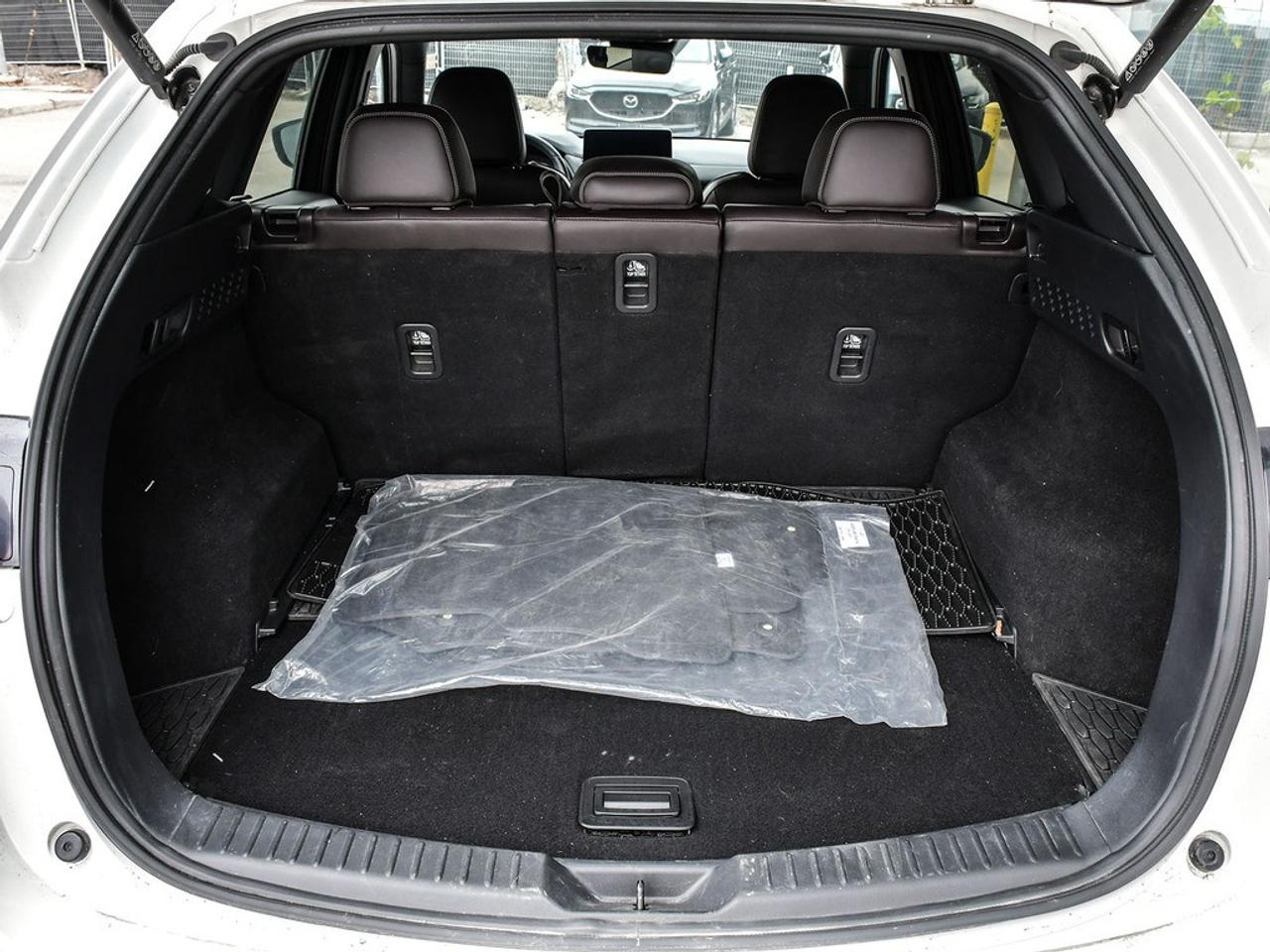 2024 Mazda CX-5 Signature AWD Photo