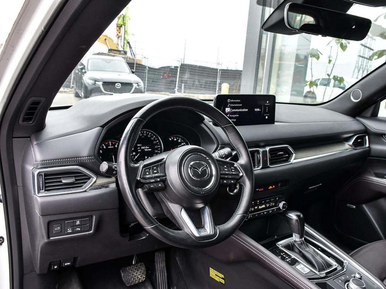 2024 Mazda CX-5 Signature AWD Photo