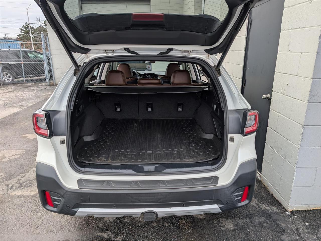 2020 Subaru Outback PREMIER AWD - NAVI - SUNROOF - EYESIGHT - LEATHER Photo