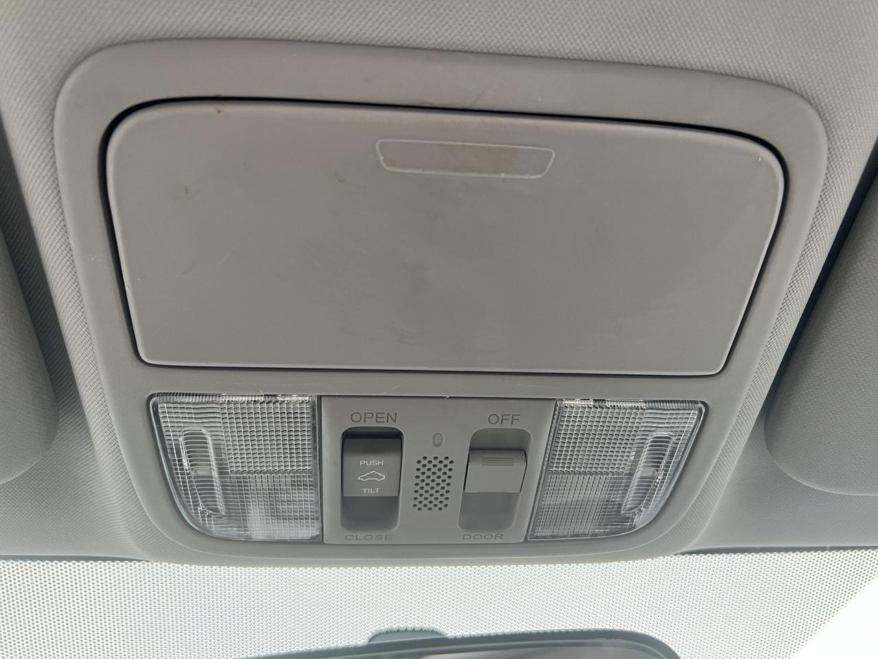 2010 Honda CR-V EX-L WITH NAVIGATION Photo