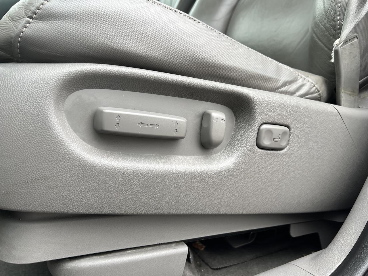 2010 Honda CR-V EX-L WITH NAVIGATION Photo