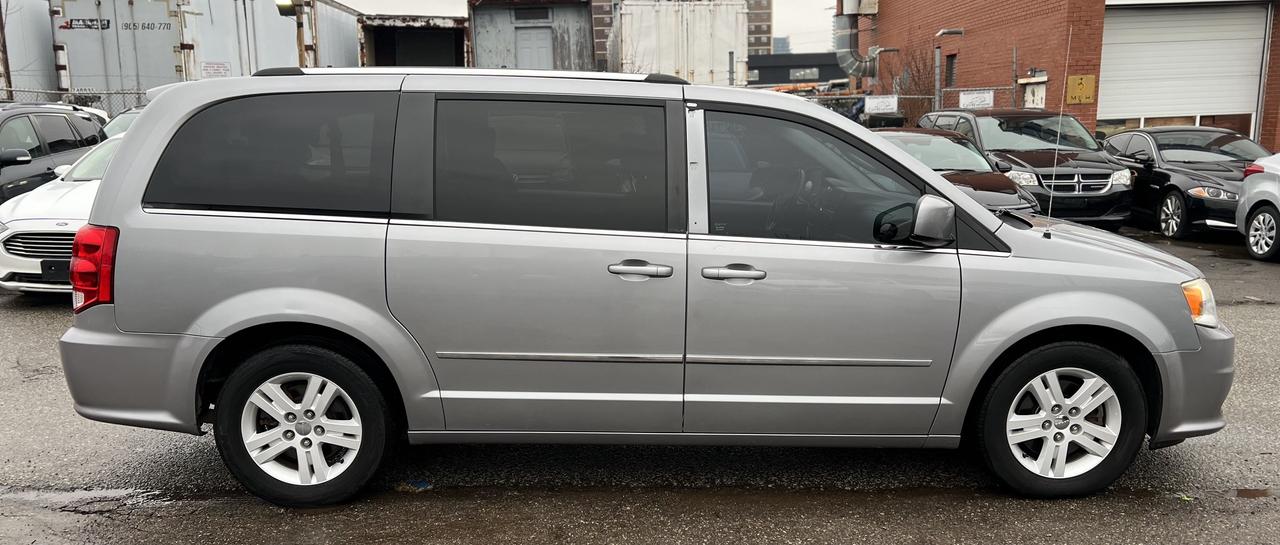 2014 Dodge Grand Caravan Crew Photo
