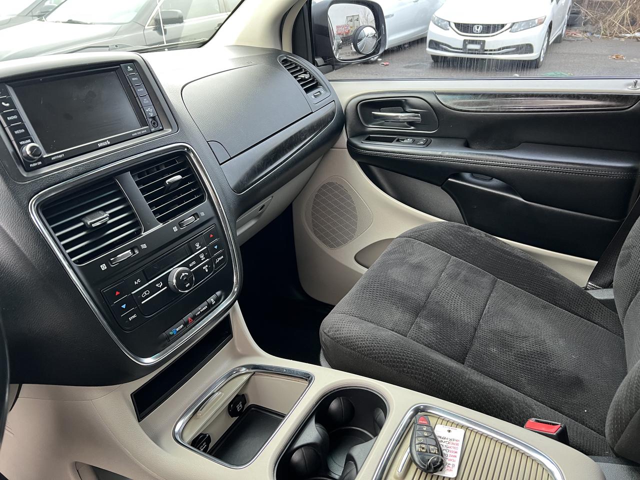 2014 Dodge Grand Caravan Crew Photo