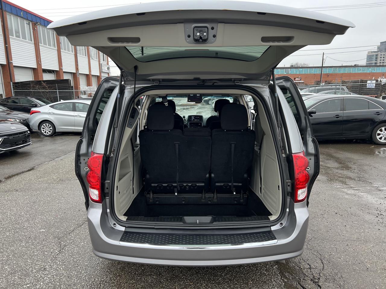 2014 Dodge Grand Caravan Crew Photo