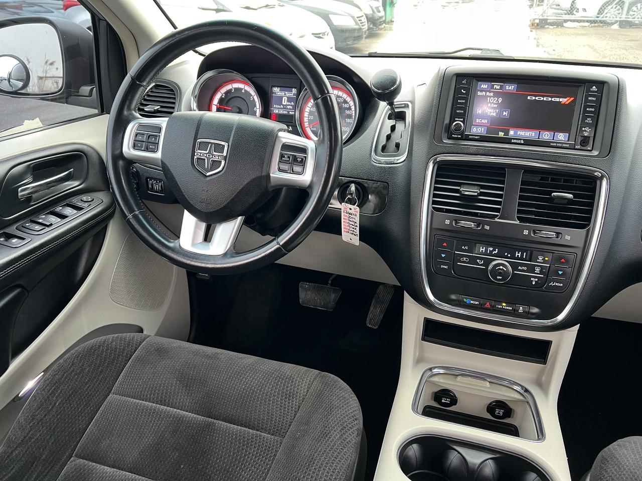 2014 Dodge Grand Caravan Crew Photo