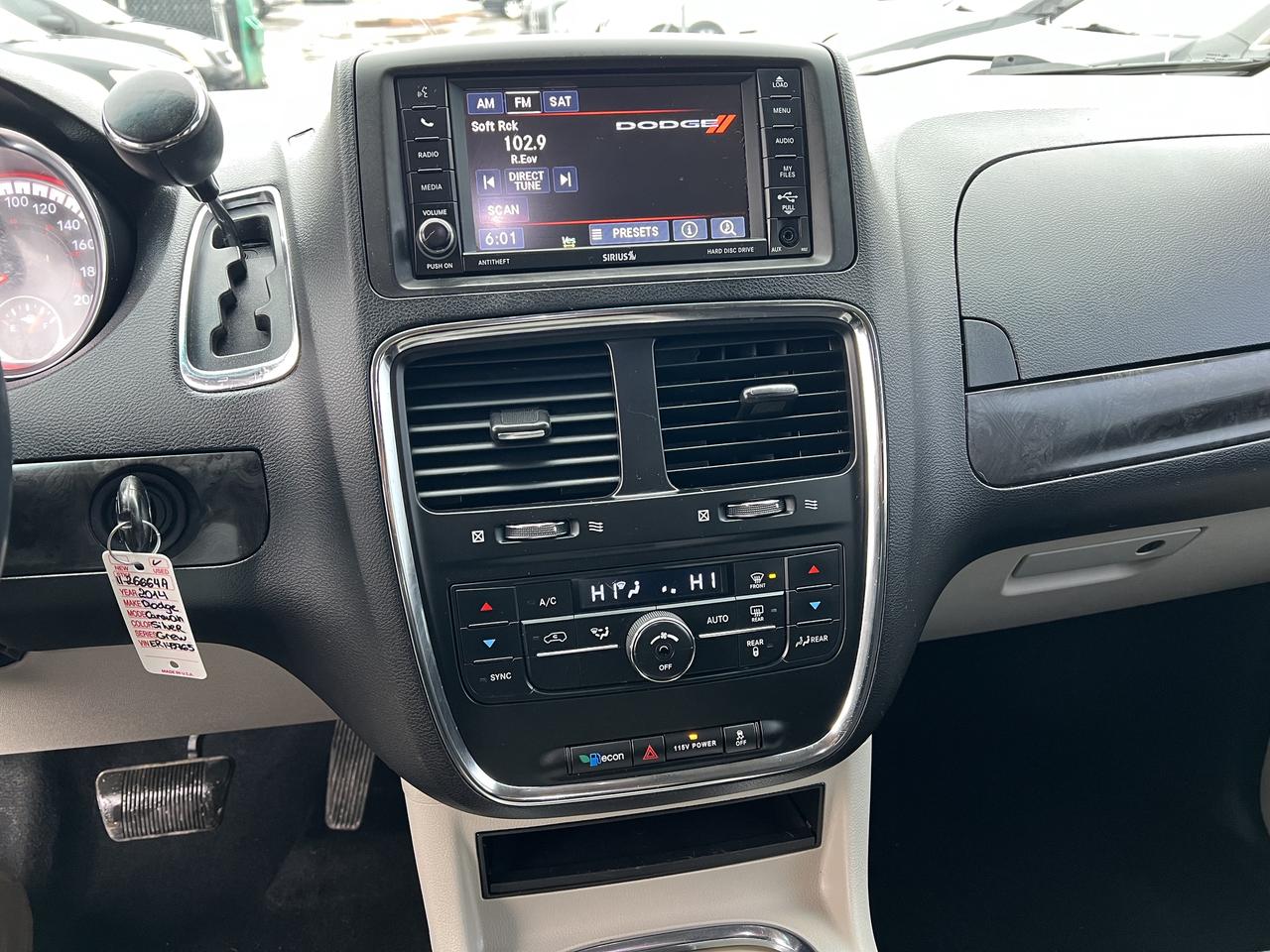 2014 Dodge Grand Caravan Crew Photo