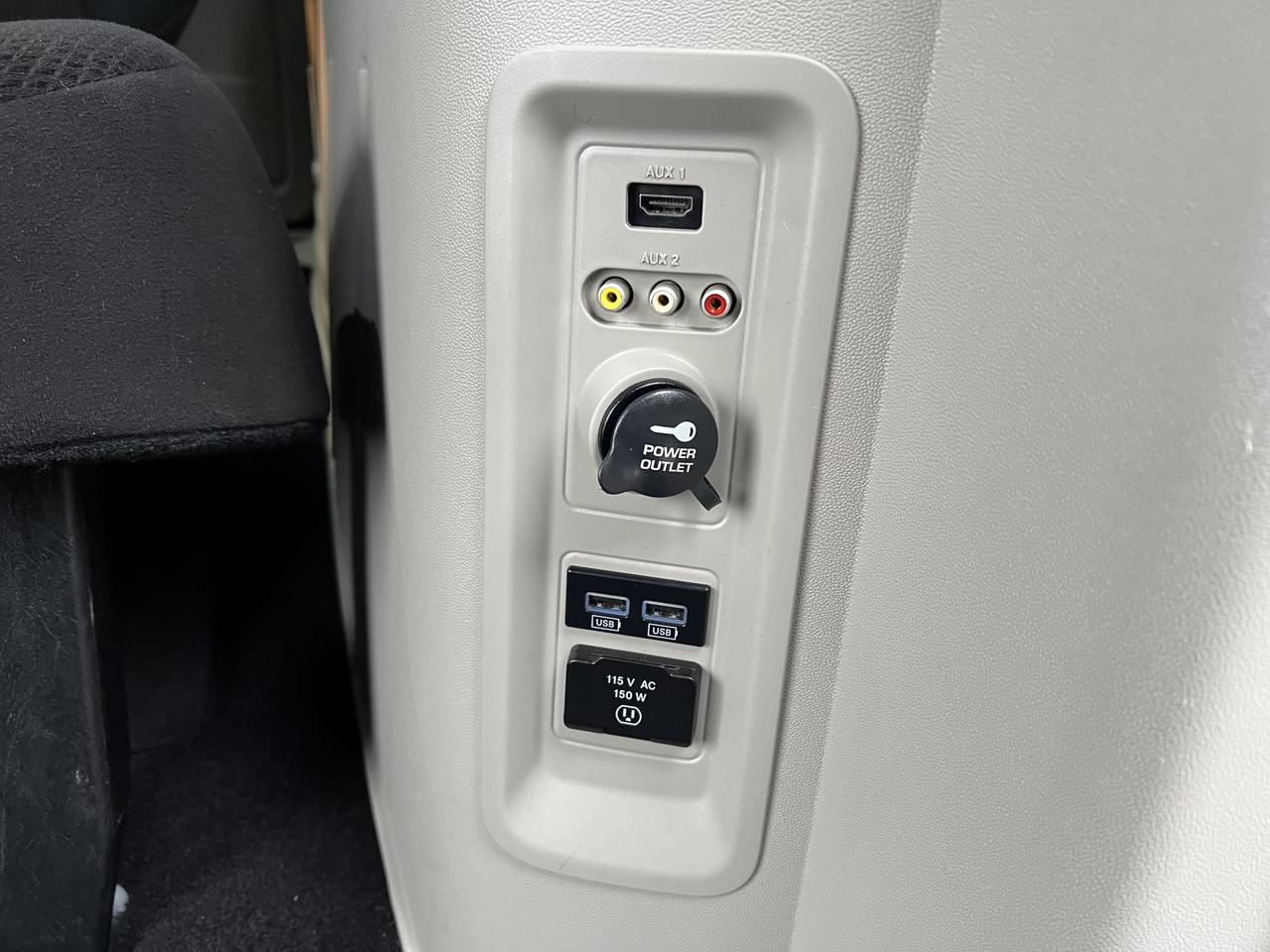 2014 Dodge Grand Caravan Crew Photo