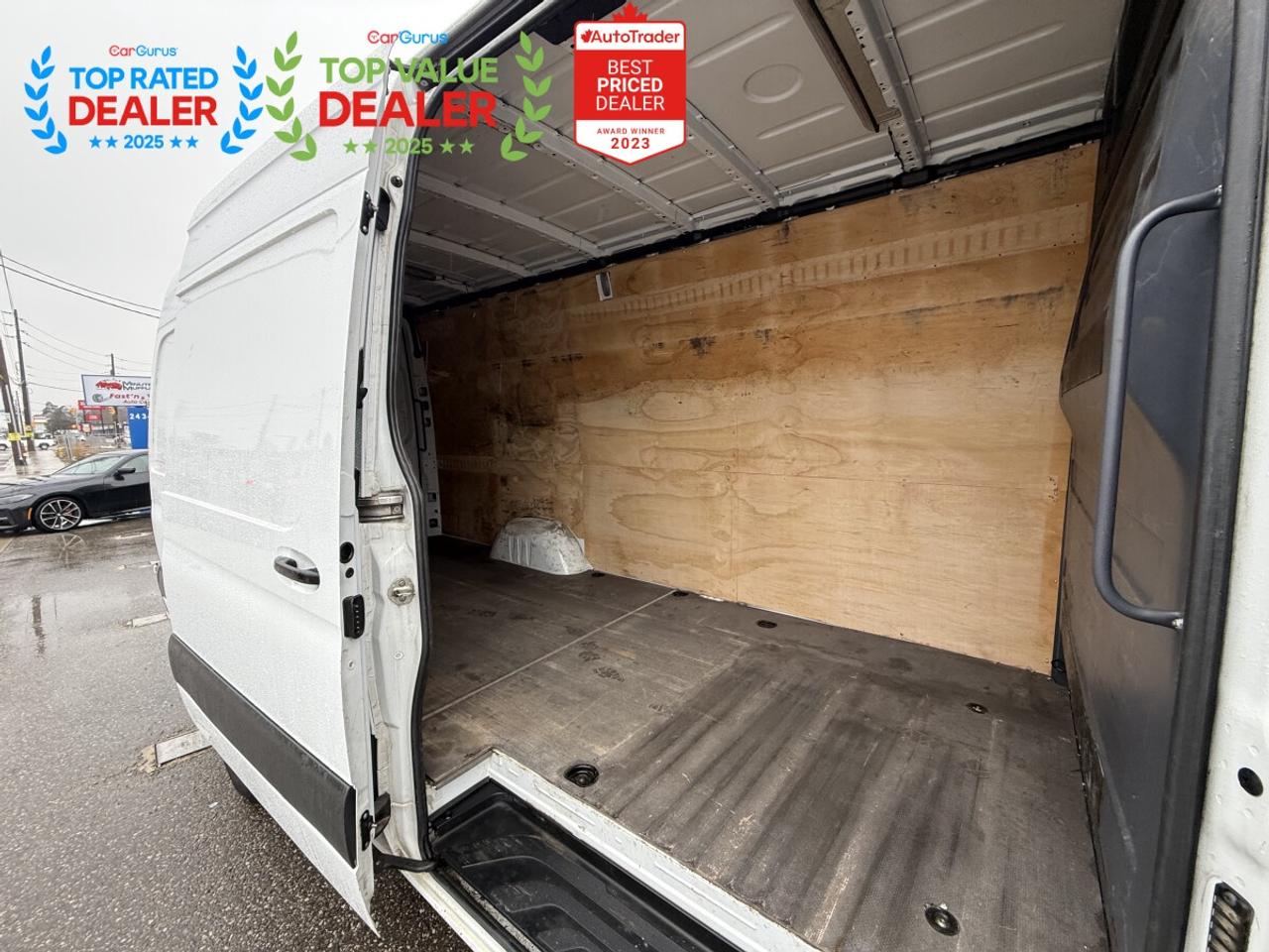 2019 Mercedes-Benz Sprinter 2500 170-in | 3 SEATER | BACK UP CAMERA Photo