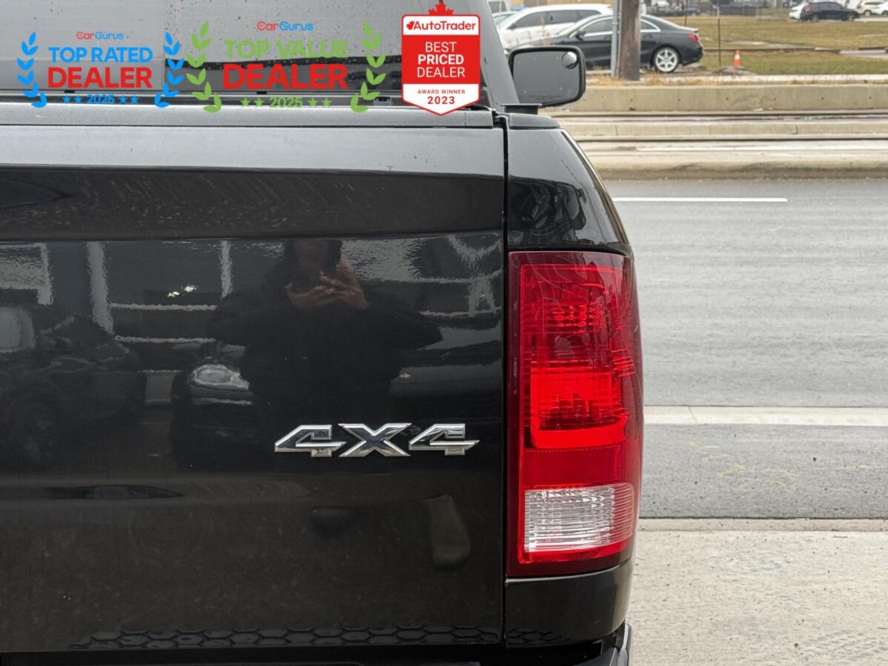 2018 RAM 1500 SLT | NAVI | BACK UP CAMERA | LOADED Photo