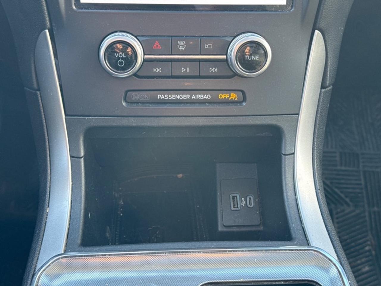 2022 Ford Edge SEL  - Heated Seats -  Power Liftgate Photo