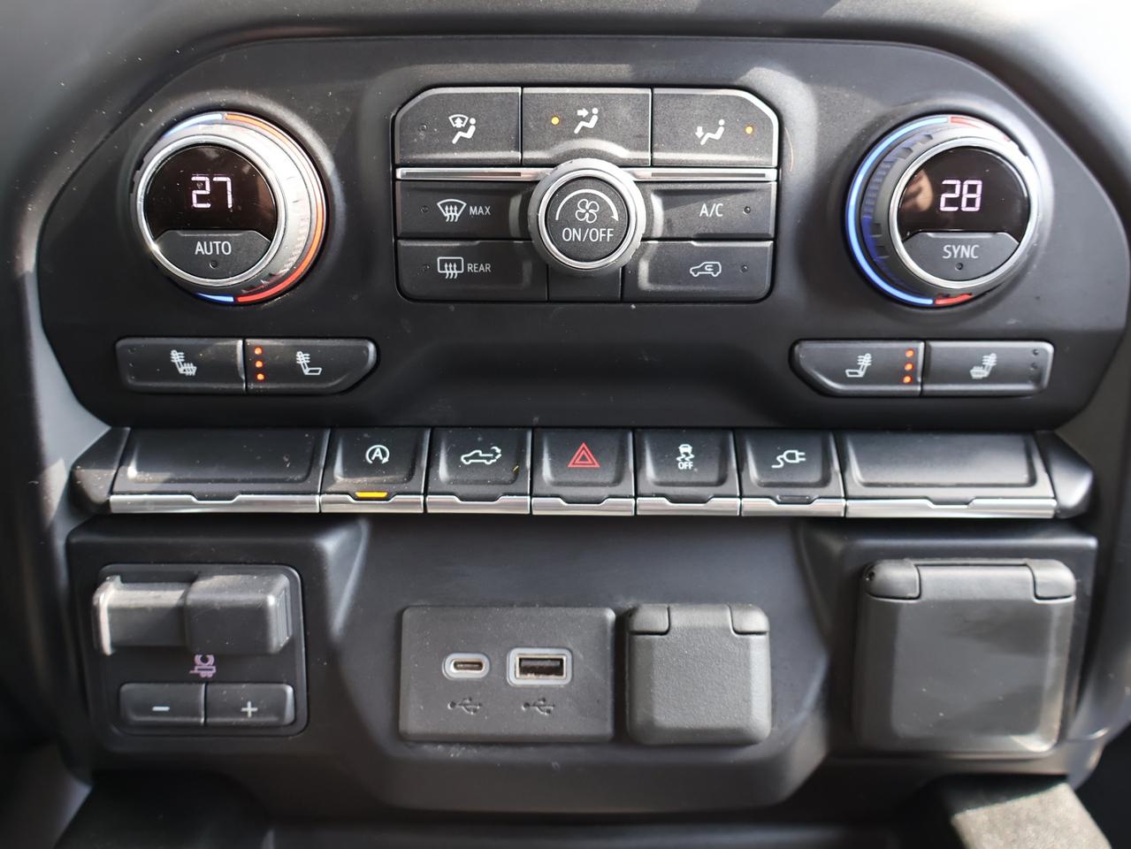 2021 Chevrolet Silverado 1500 RST CREW DIESEL 4WD CAMERA NAV BLUETOOTH HEATED SEATS/STEERING SUNROOF BOSE CRUISE ALLOYS Photo