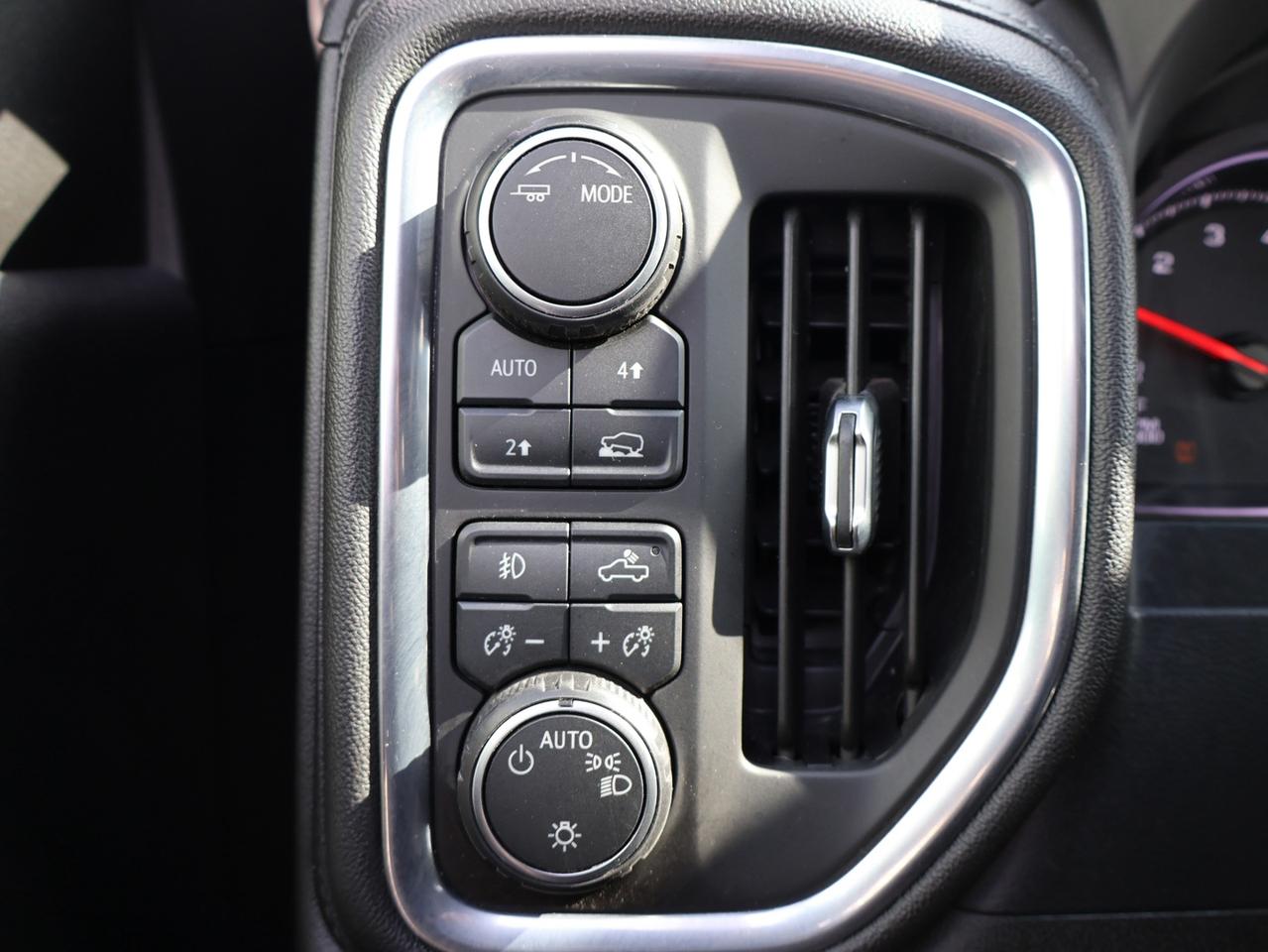 2021 Chevrolet Silverado 1500 RST CREW DIESEL 4WD CAMERA NAV BLUETOOTH HEATED SEATS/STEERING SUNROOF BOSE CRUISE ALLOYS Photo