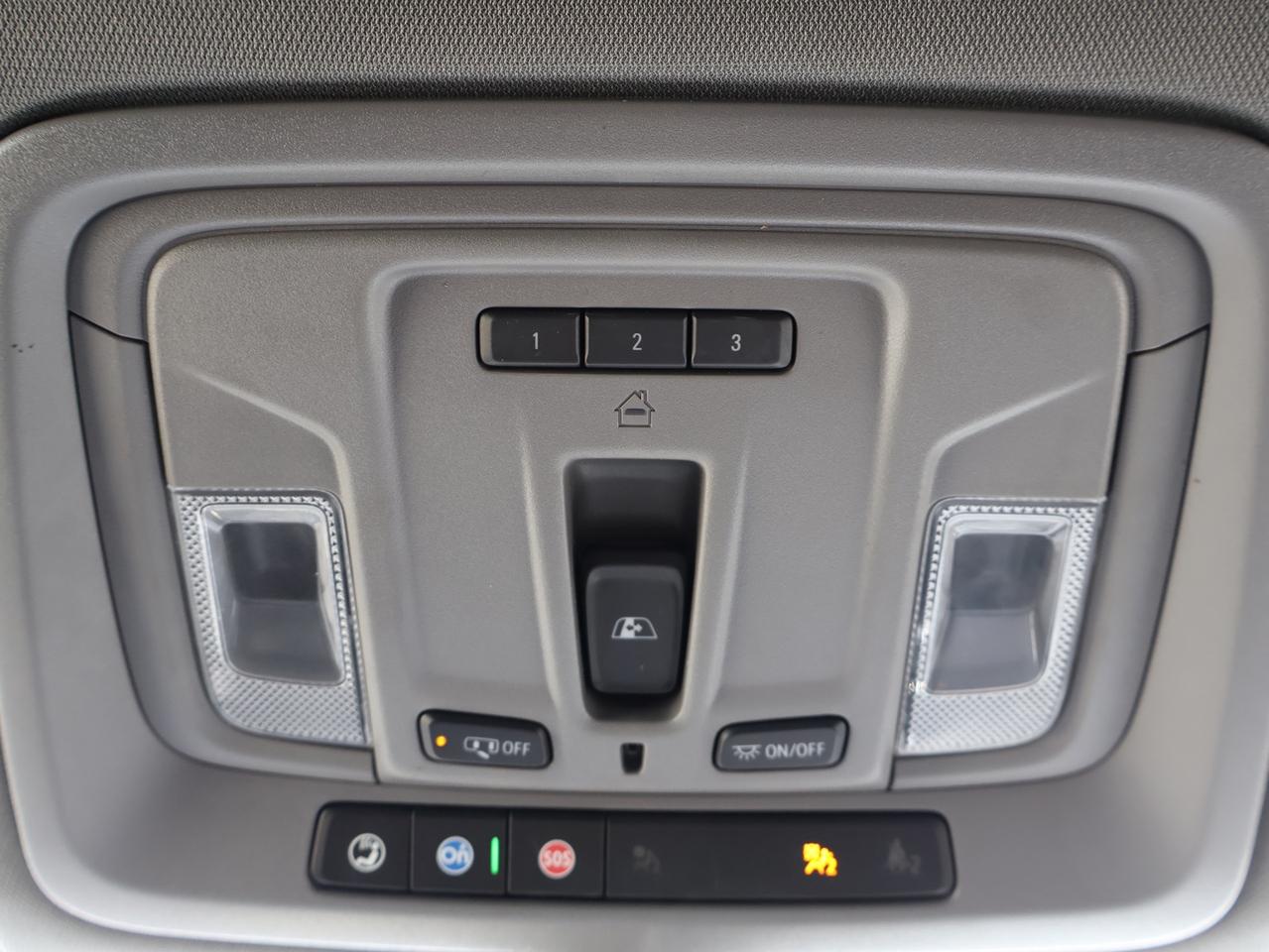 2021 Chevrolet Silverado 1500 RST CREW DIESEL 4WD CAMERA NAV BLUETOOTH HEATED SEATS/STEERING SUNROOF BOSE CRUISE ALLOYS Photo