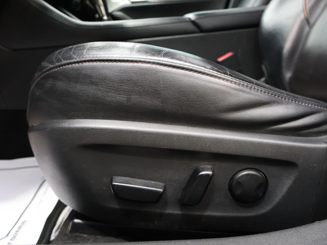 2022 Mazda MAZDA3 2.5T G-HB AWD CERTIFIED *1 OWNER*ACCIDENT FREE* 360"CAMERA NAV BLUETOOTH LEATHER HEATED SEATS SUNROOF P. SENSORS CRUISE ALLOYS Photo