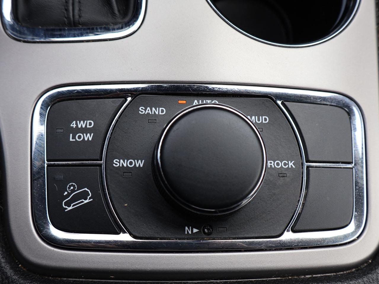 2021 Jeep Grand Cherokee LIMITED 4WD CERTIFIED *1 OWNER* CAMERA NAV BLUETOOTH LEATHER COOL/HEAT SEAT/STEERING SUNROOF CRUISE ALLOYS Photo