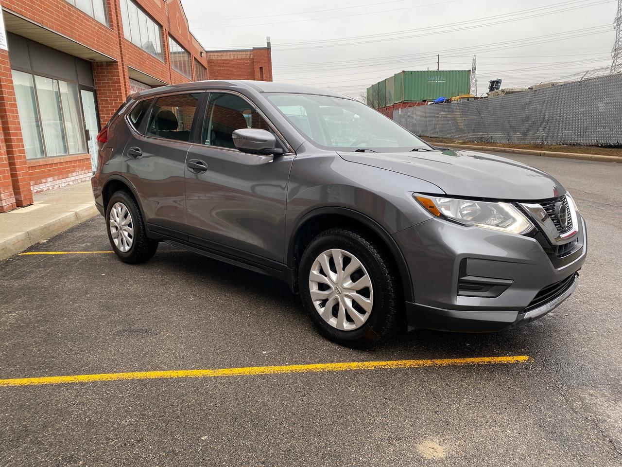 2020 Nissan Rogue S Photo